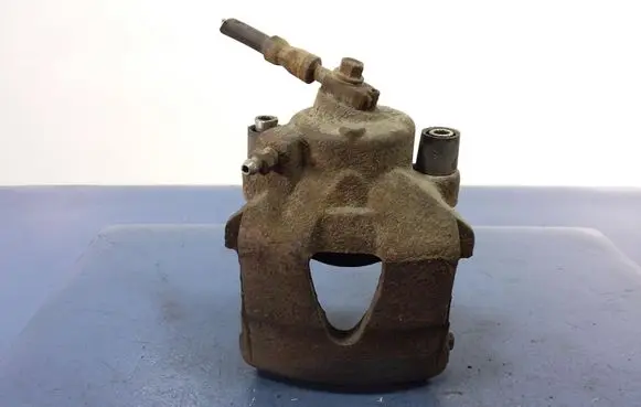 Skoda Octavia Mk1 (1U) Front brake caliper