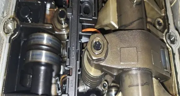 Dodge Caliber Fuel injector 