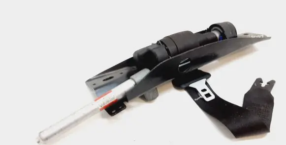 Volvo XC70 Front seatbelt 6041213