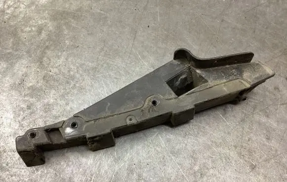 Mini One - Cooper R50 - 53 Front bumper mounting bracket 6800800