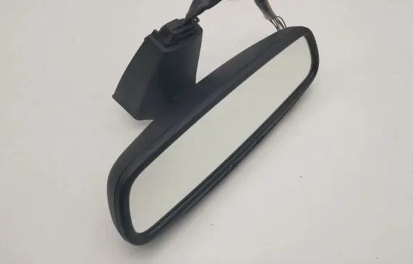 Rear view mirror (interior)