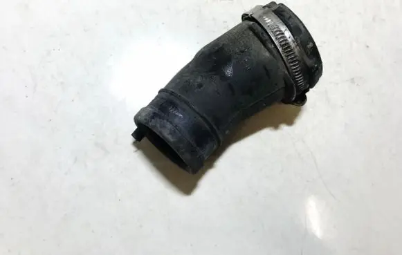 Volvo V70 Air intake hose/pipe 30722611