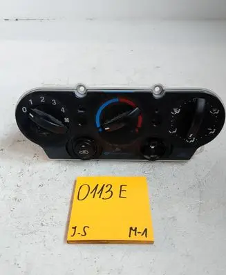 Ford Fiesta Climate control unit 