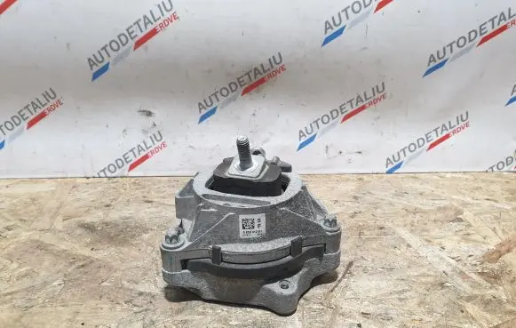 BMW 2 F22 F23 Engine mount bracket 6859412