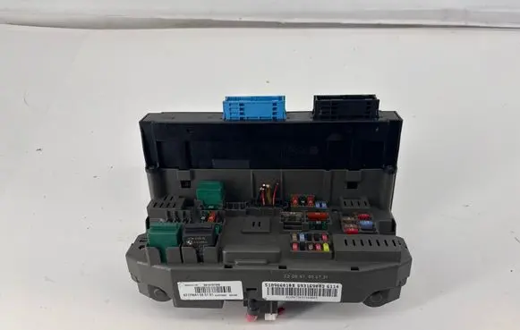 BMW X5 E70 Fuse module B010107400 518966010B 693169003