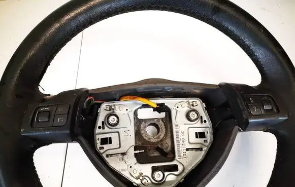 Steering wheel buttons/switches