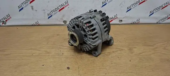 BMW 1 E81 E87 Generator/alternator 7802261