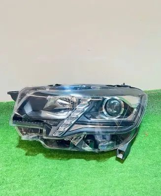 Peugeot Rifter Headlight/headlamp 90146217