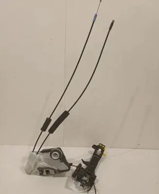 Subaru Outback (BS) Front door lock T8311210
