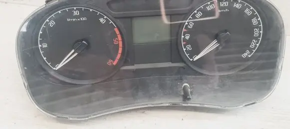 Skoda Praktik (5J8) Speedometer (instrument cluster) 5J0920800C V2823466