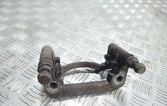 Opel Insignia A Brake caliper pad carrier rear 