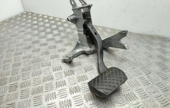 Seat Exeo (3R) Brake pedal 8E1721117D