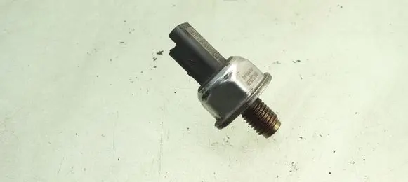 Fuel pressure sensor