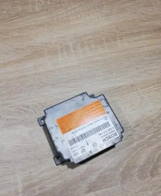 Mercedes-Benz E W211 Airbag control unit/module 2118701185 0285010146