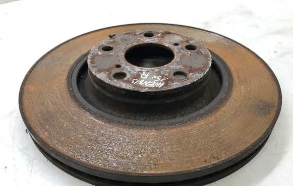 Toyota Avensis T270 Front brake disc
