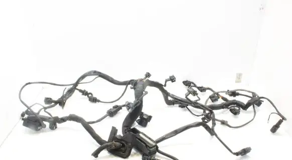 Mercedes-Benz C W204 Engine installation wiring loom