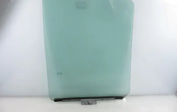 Renault Master II Front door window glass four-door