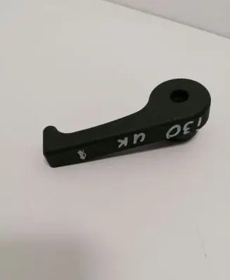 Hyundai i30 Engine bonnet (hood) release handle