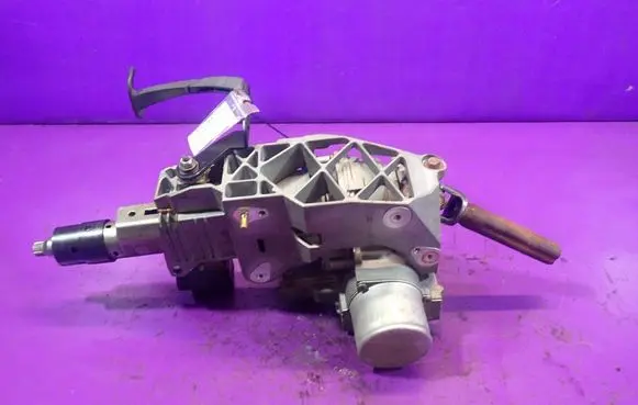 Renault Megane II Power steering pump