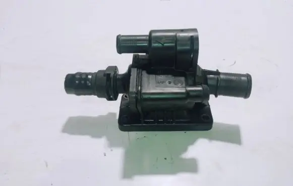 Thermostat/thermostat housing