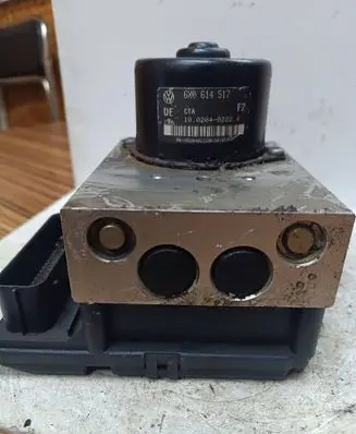 Volkswagen Golf IV ABS Pump 1C0907379 3X6247 10094703073