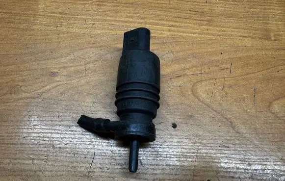BMW 5 GT F07 Windscreen/windshield washer pump 6934160 19264011 3240479