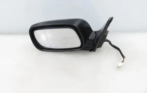 Toyota Avensis T220 Front door electric wing mirror 