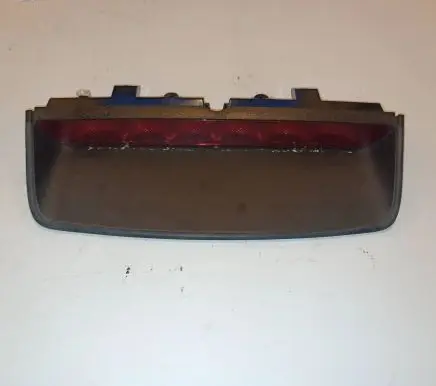 Nissan Primera Third/center stoplight 270277