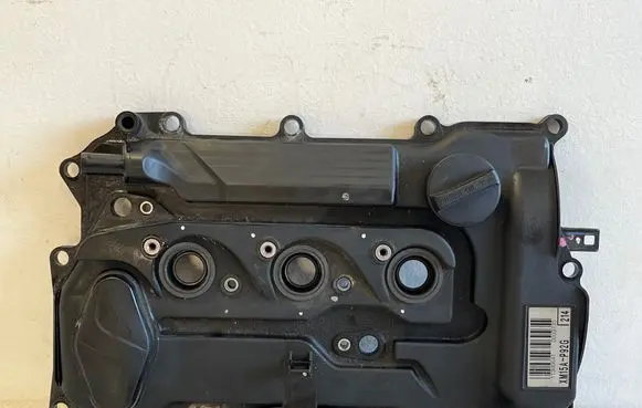 Toyota Yaris Cross Rocker cam cover XM15AP92G