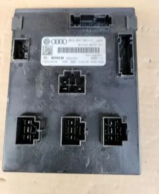Audi A4 S4 B8 8K Comfort/convenience module 8K0907063D