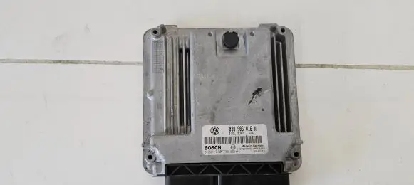 Volkswagen Transporter - Caravelle T5 Engine control unit/module 038906016A 1039S03003 0281010735