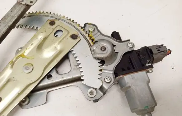 Mitsubishi Outlander Rear door window regulator motor 