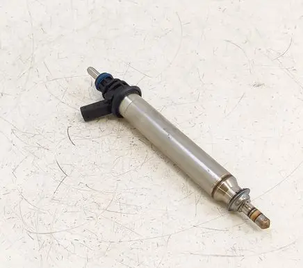 Mercedes-Benz E W212 Fuel injector A2780700687