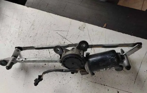 Opel Vectra C Front wiper linkage and motor 93185524 00110065371047
