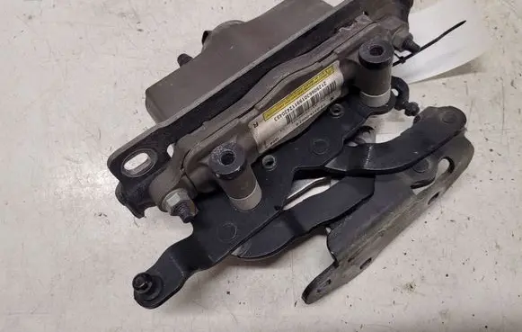 Mercedes-Benz E W212 Engine bonnet/hood hinges A2129066301