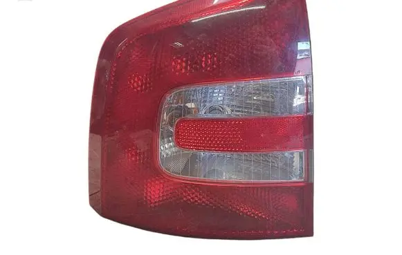 Skoda Octavia Mk2 (1Z) Rear/tail lights 1Z9945257