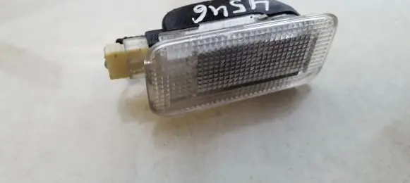 Toyota Avensis T270 Other interior light 8133005050 81330-05050