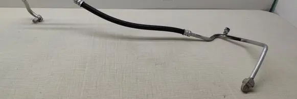 Suzuki Grand Vitara II Air conditioning (A/C) pipe/hose