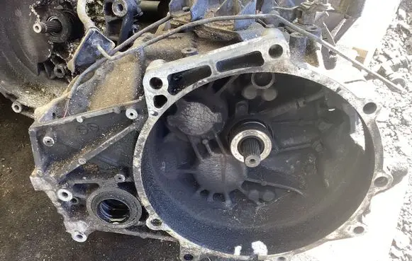 Mitsubishi Grandis Manual 6 speed gearbox