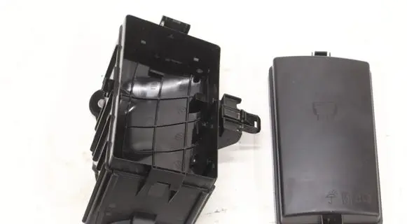 Volkswagen Tiguan Fuse box set 5Q0937132A