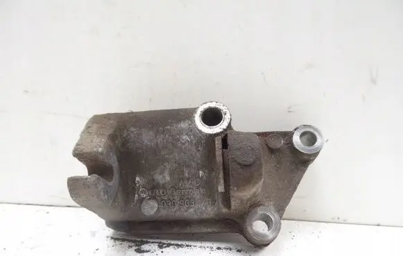 Volkswagen Golf II Generator/alternator bracket 030903143