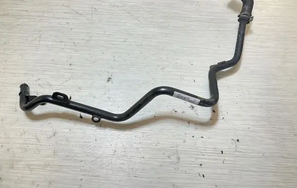 Land Rover Discovery 4 - LR4 Engine coolant pipe/hose 9X2Q6C661BB W756C