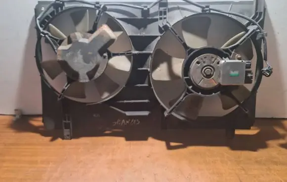 Mitsubishi Grandis Electric radiator cooling fan 4993003171