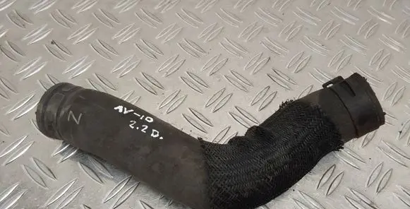 Toyota Avensis T270 Engine coolant pipe/hose
