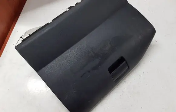 Glove box set