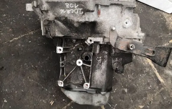 Peugeot 108 Manual 5 speed gearbox 20CR16 1090749