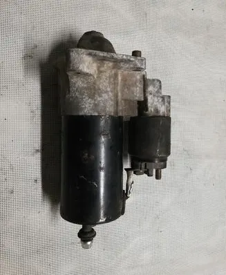 Volvo V70 Starter motor 0001108166
