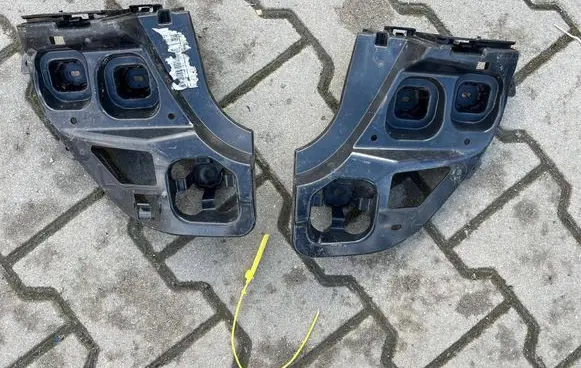 BMW 1 F40 Rear bumper mounting bracket 7461397 7461398