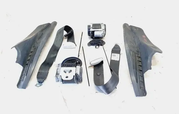 Volkswagen Jetta V Front seatbelt 1K4857705BB