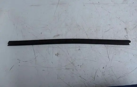 Ford Mondeo MK V Sliding door rubber seal 